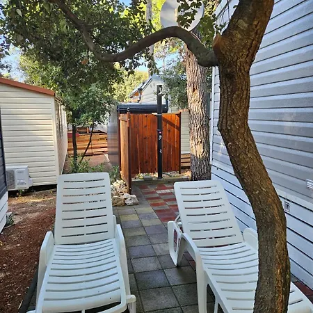 U La La ビオグラード・ナ・モル