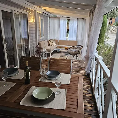U La La Campsite Biograd Na Moru