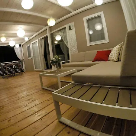 U La La Kamp Biograd Na Moru